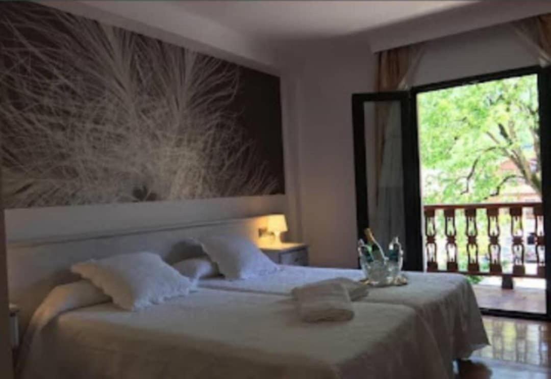 Hotel Pisuerga Proaza Ngoại thất bức ảnh